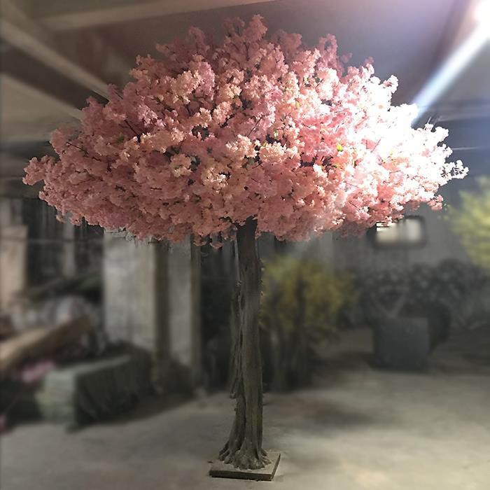 Árvore de cereja rosa romântico grande