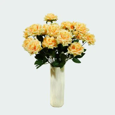 Arranjos de flores artificiais